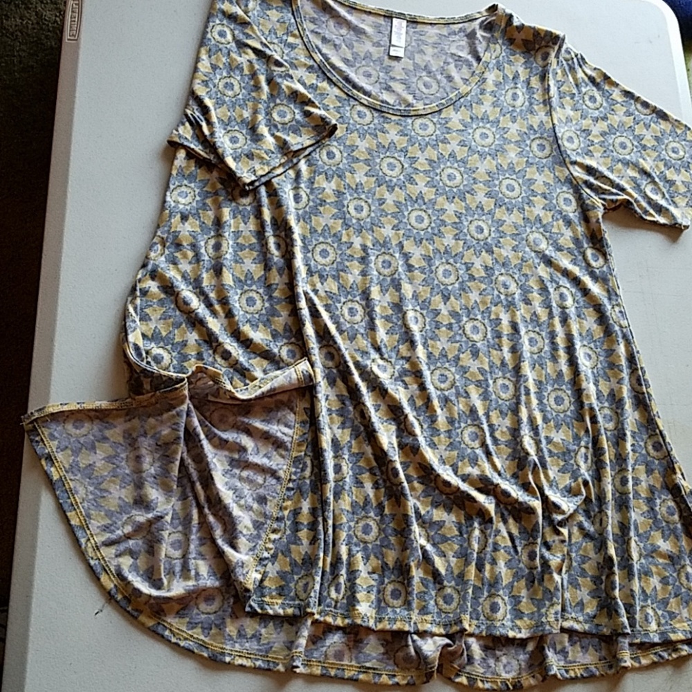 NWT LLR M Floral Perfect T